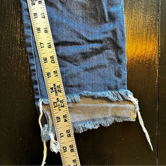 Cello Size 4 Size 5 Embroidered Embroidery Mom Jean Denim Floral Dark Wash Holes - Picture 3 of 10